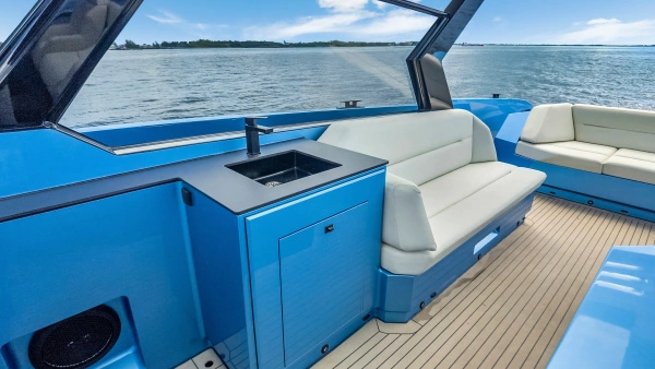 2022 Vanquish Yachts 58