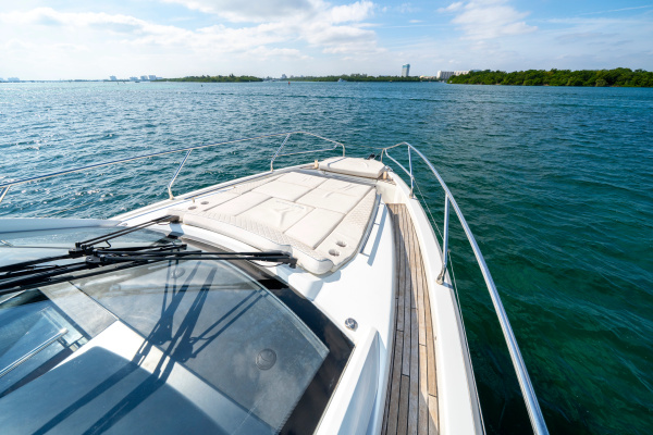 43ft Jeanneau Yacht For Sale