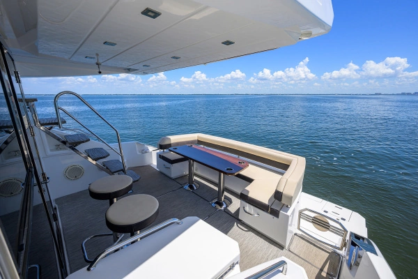 Cruisers Yachts 60 Fly Yacht For Sale