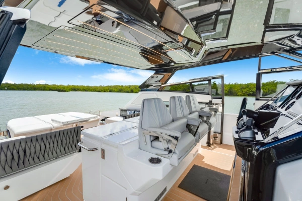 2023 Sunseeker 55