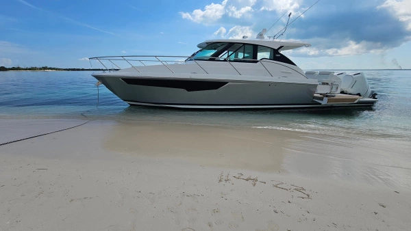 2022 Tiara Yachts 43