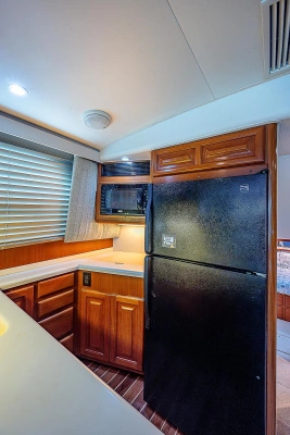 1998 Viking 47