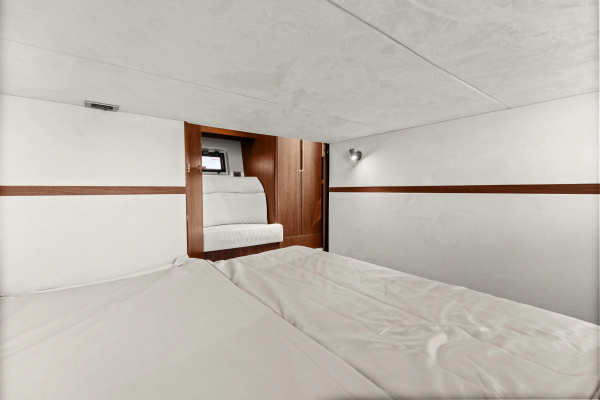 BOARD ROOM 38ft Galeon Yacht For Sale