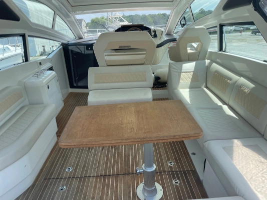 Beneteau Gran Turismo 40 Yacht For Sale