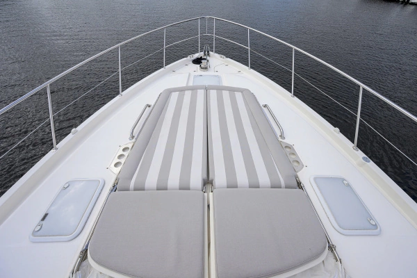 2019 Riviera 54