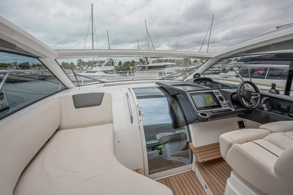 2025 Princess 40