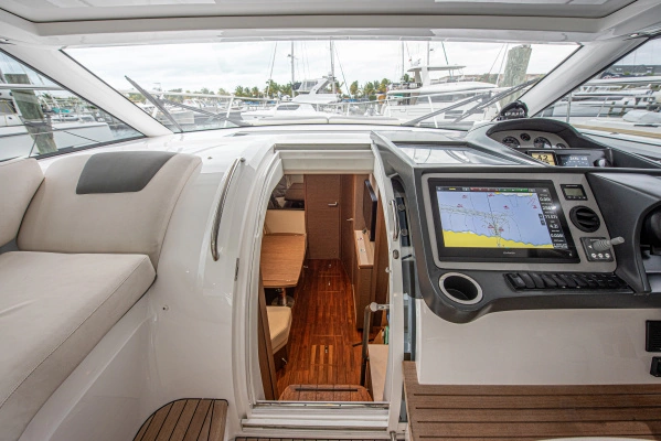 2025 Princess 40