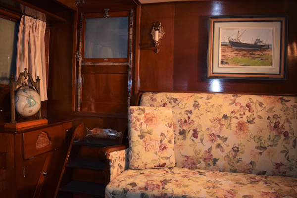 Allez 48ft Chris Craft Yacht For Sale