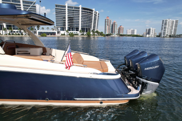 35ft Chris Craft Yacht For Sale