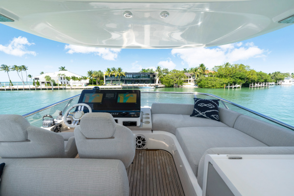 60ft Azimut Yacht For Sale