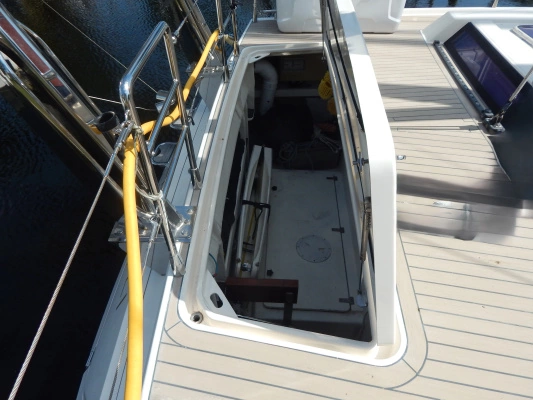 Amel 55 Yacht For Sale