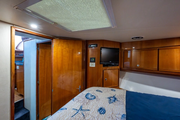 2001 Bertram 39