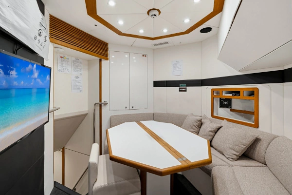 2010 Sunseeker 112