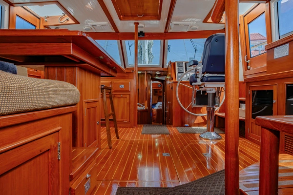 2010 Shannon 53