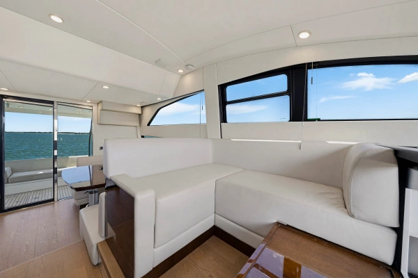 Fairline Squadron 50 Yacht For Sale
