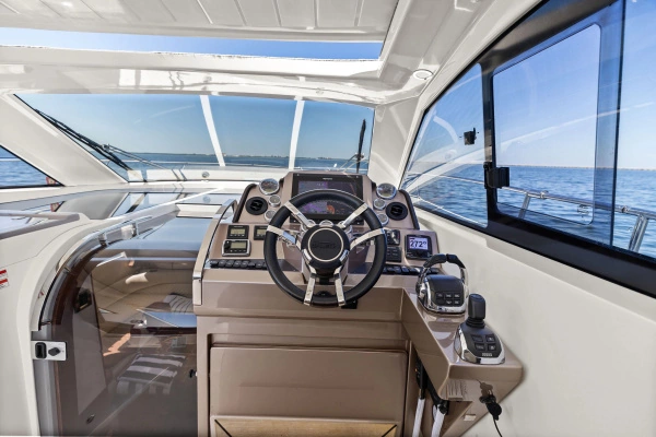 2017 Galeon 44