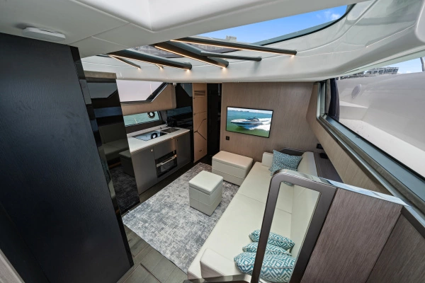 2024 Sunseeker 55
