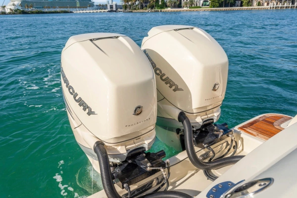 2022 Chris-Craft 30