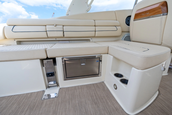 35ft Chris Craft Yacht For Sale