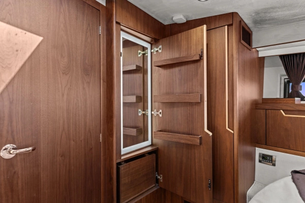 2017 Galeon 44