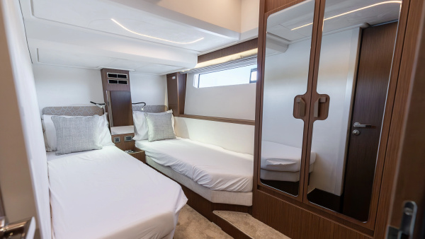 2025Prestige 49 ft F4 9   F4 9