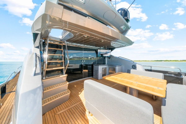 Sunseeker Predator 84 Yacht For Sale