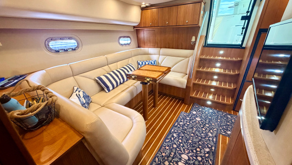 43ft Tiara Yachts Yacht For Sale