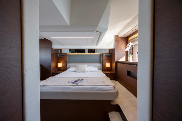 460 46ft Prestige Yacht For Sale