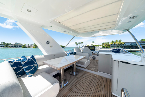 60ft Azimut Yacht For Sale