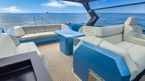 2022 Vanquish Yachts 58