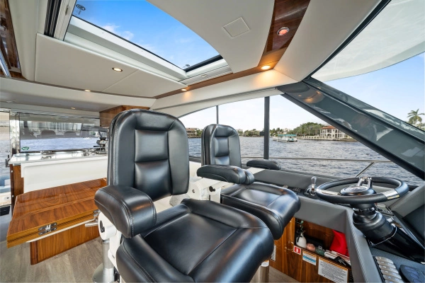 2022 Riviera 57