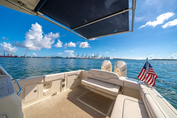 2023 Chris-Craft 28