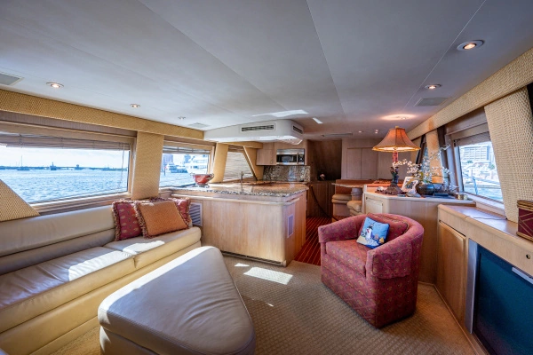 1997 Hatteras 65