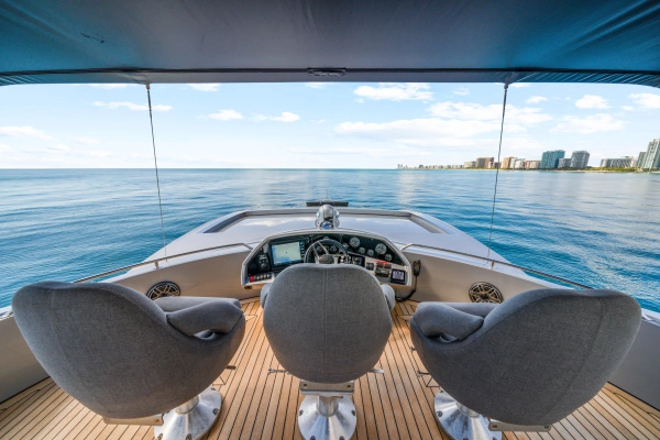 Sunseeker Predator 84 Yacht For Sale
