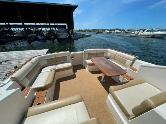 2012 Tiara Yachts 31