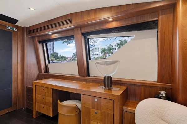 2010 Sunseeker 112