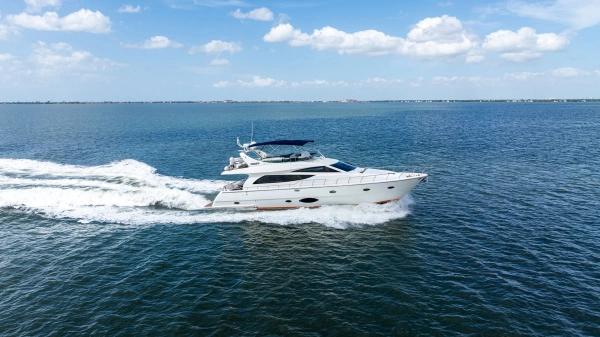 2009 Uniesse 65