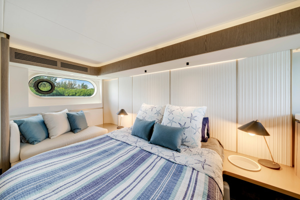 MEGNIFICENT 60ft Azimut Yacht For Sale