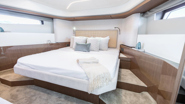 2025Prestige 49 ft F4 9   F4 9
