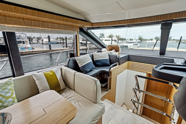 SLIDE 60ft Absolute Yacht For Sale