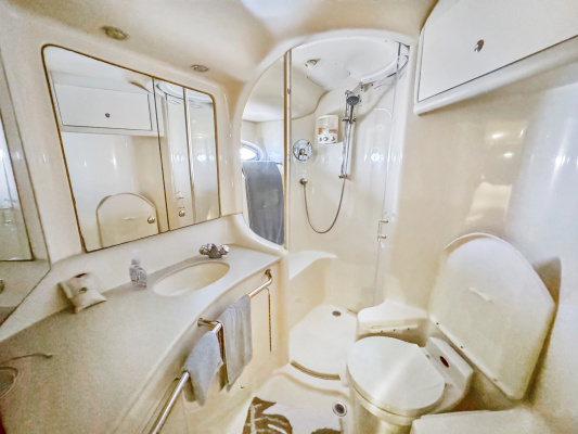 ISLAND SEEKER 48ft Sea Ray Yacht For Sale