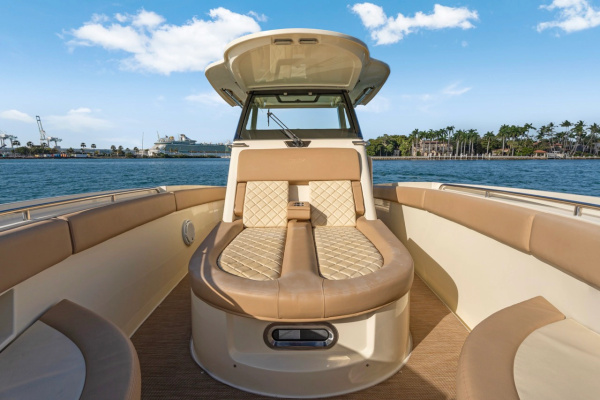 30ft Chris Craft Yacht For Sale