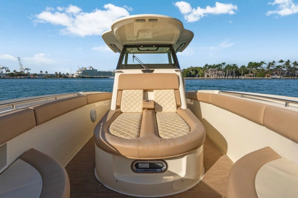 2022 Chris-Craft 30