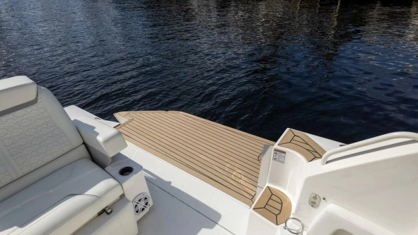 2022 Tiara Yachts 43
