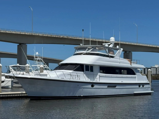 2002 Hatteras 75