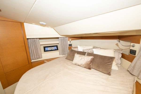 2017 Azimut 42