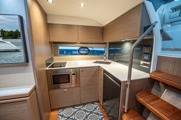 2025 Princess 40