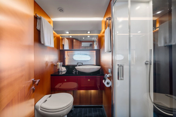 Sunseeker Predator 84 Yacht For Sale