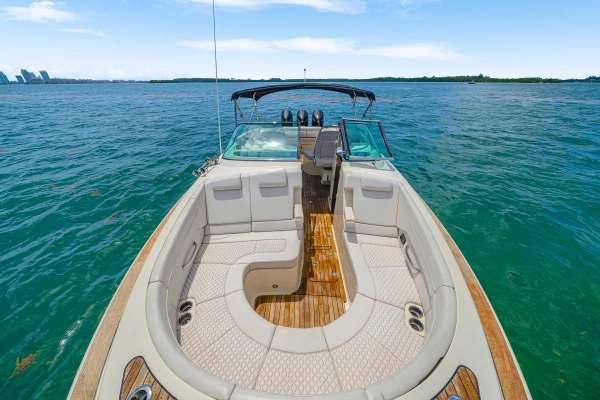 2023 Chris-Craft 35