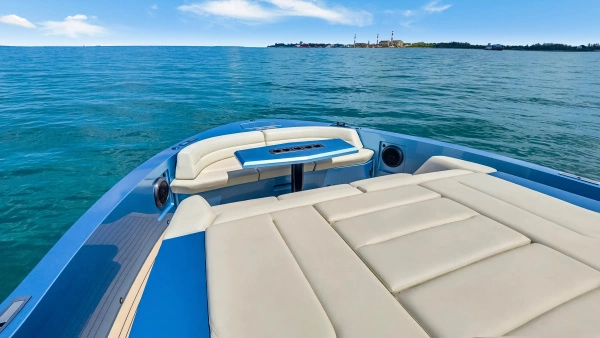 2022 Vanquish Yachts 58